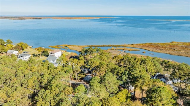 Listing photo 3 for 453 Wind Mill Point Rd, Hampton VA 23664