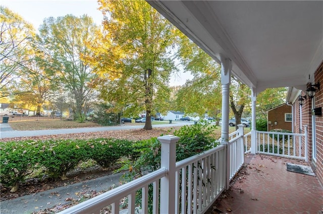 balcony featuring covered porch