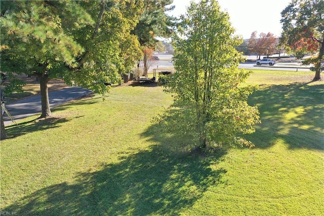 Listing photo 3 for 2500 Denning Ln, Chesapeake VA 23321