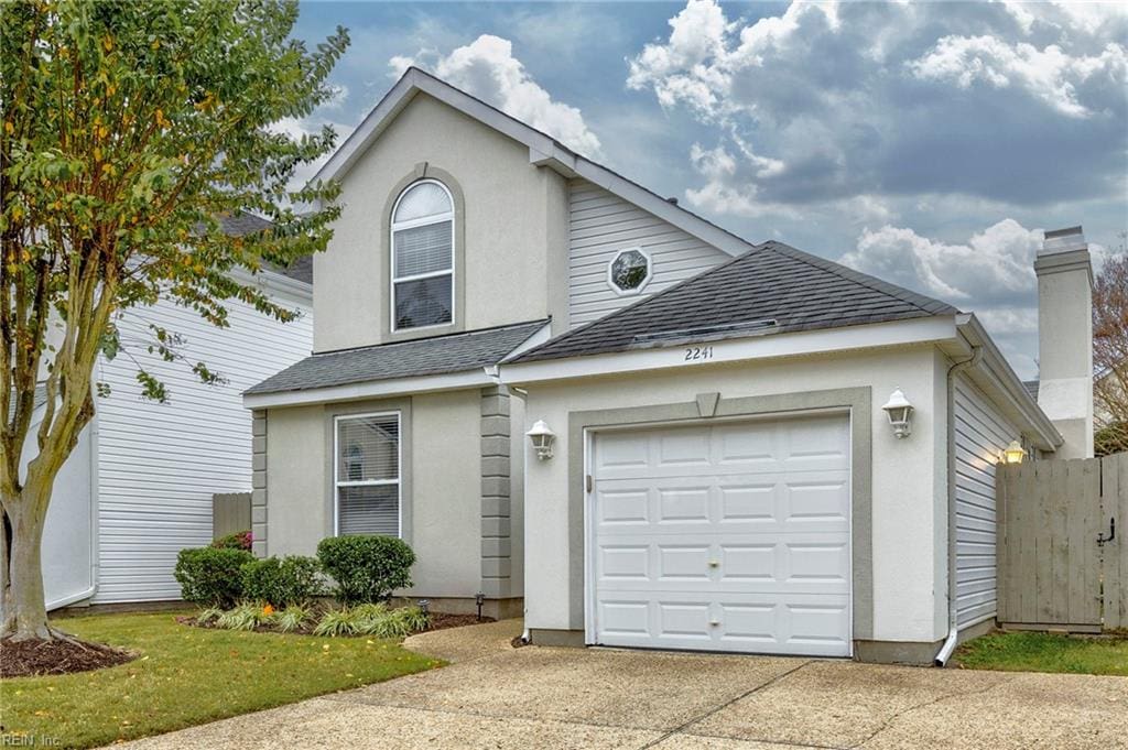 view of front of house with a garage