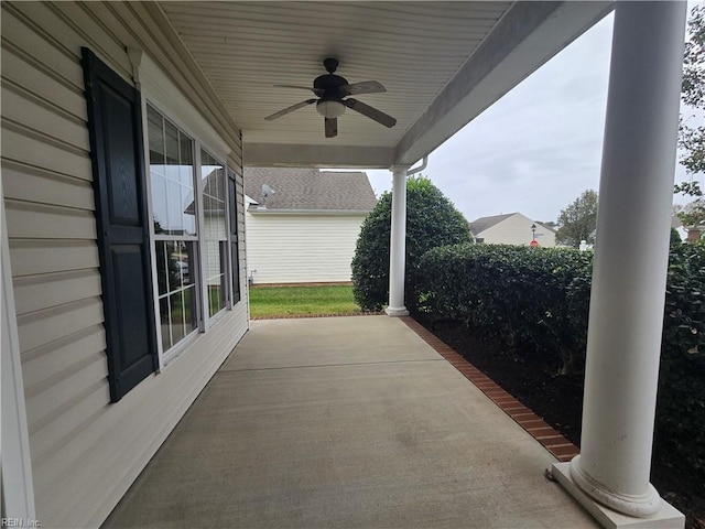 view of patio / terrace with ceiling fan and covered porch