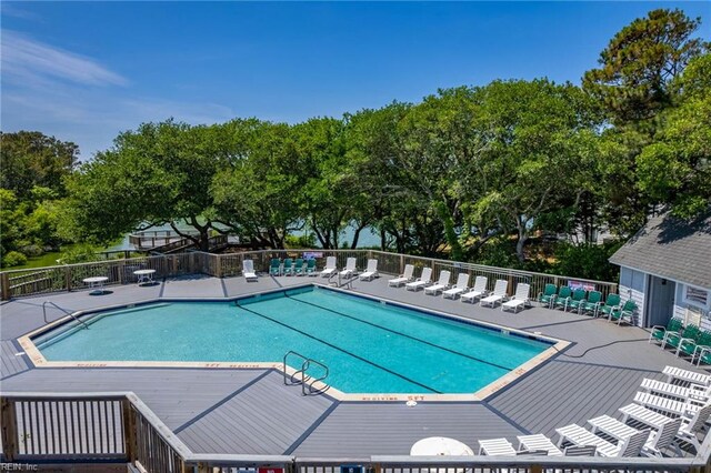 view of swimming pool featuring a patio