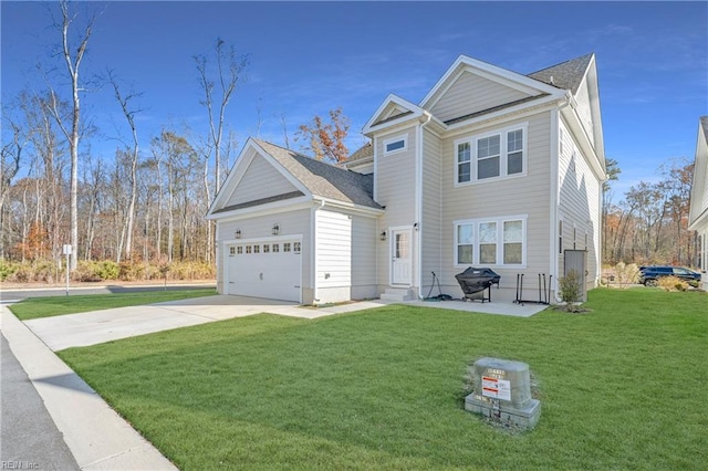 view of front of house featuring a front yard