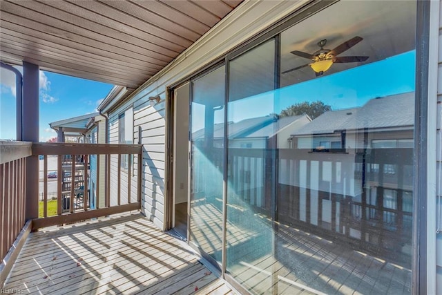 balcony with ceiling fan