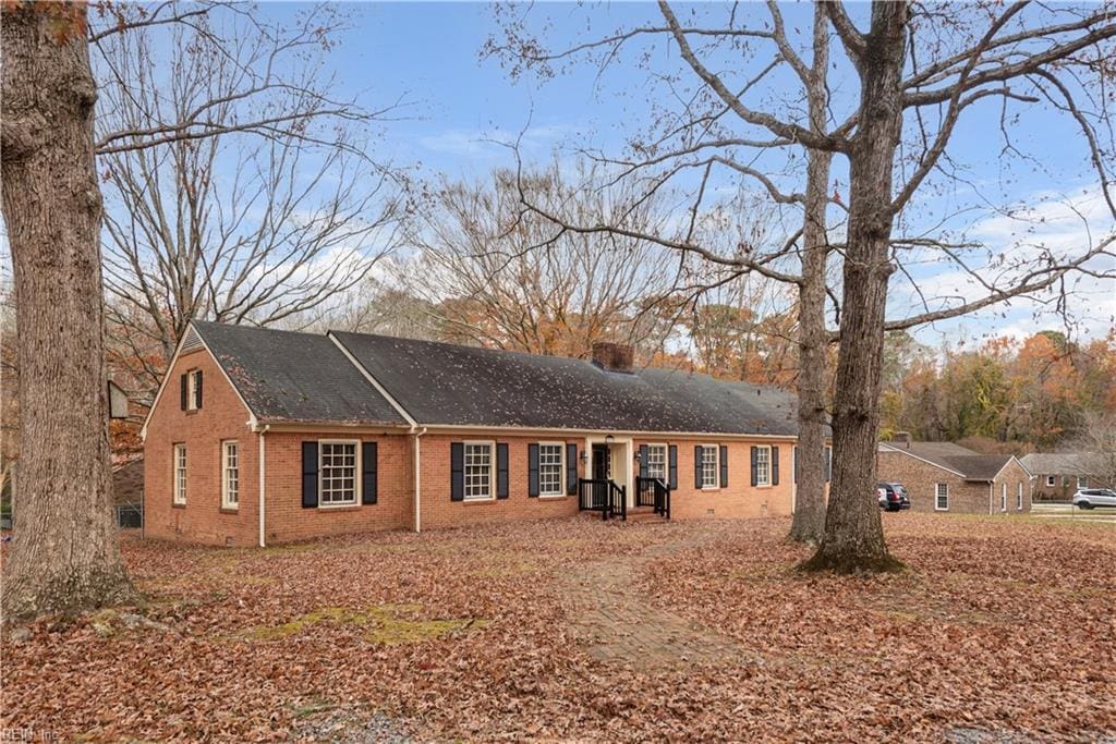 view of single story home