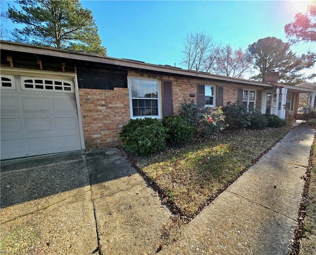 Listing photo 3 for 3804 Charter Oak Rd, Virginia Beach VA 23452