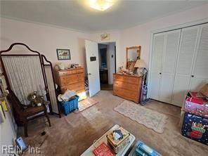 bedroom featuring a closet