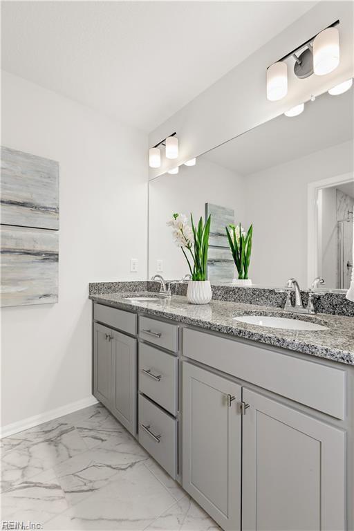 bathroom with vanity