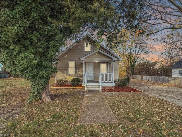 bungalow-style house featuring covered porch