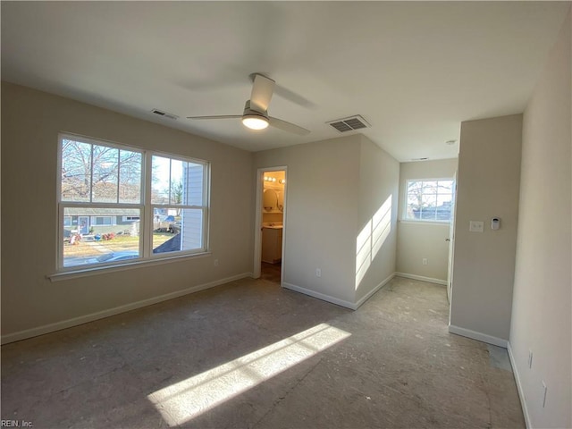 empty room with ceiling fan