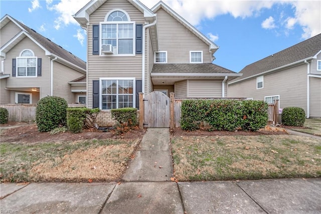 front of property with a front lawn