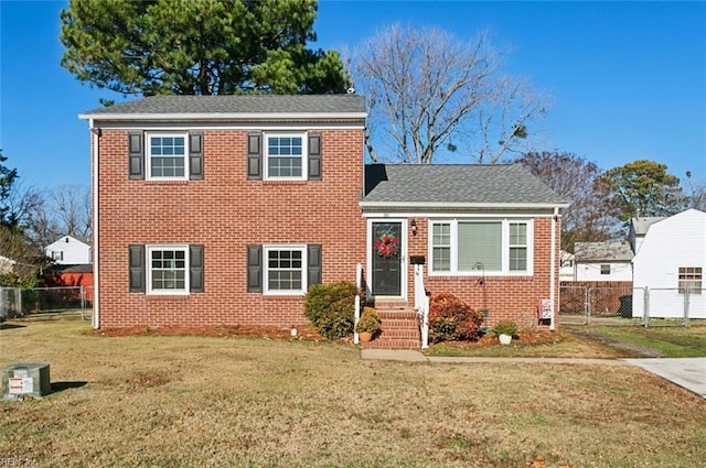 view of front of property with a front yard