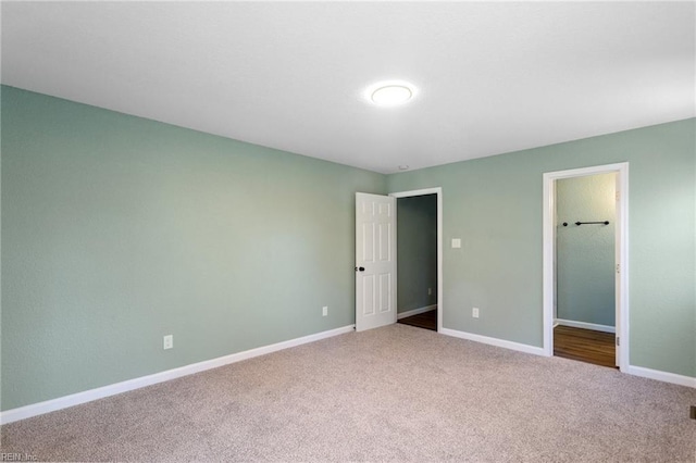 unfurnished bedroom featuring carpet floors