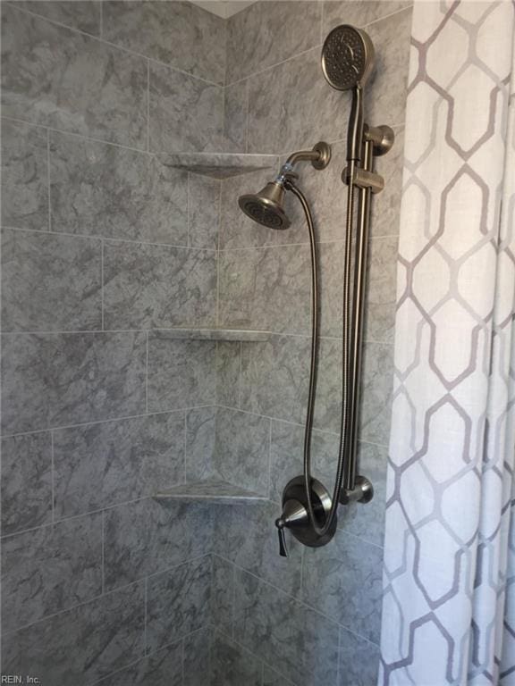 room details with tiled shower