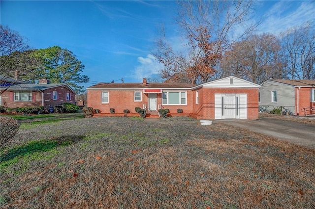 ranch-style house with a front yard