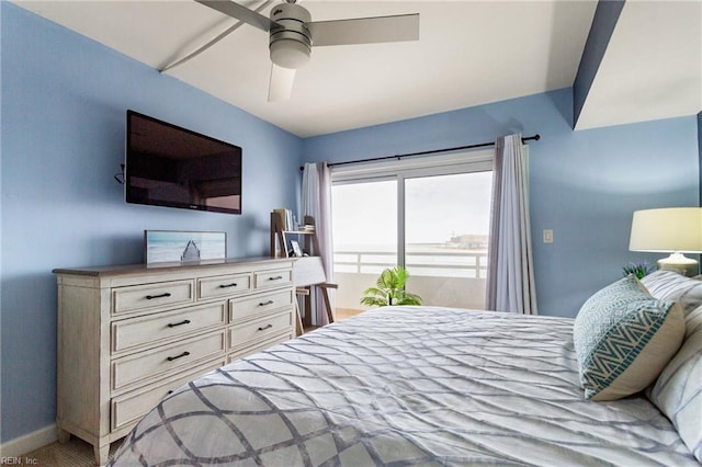 bedroom with ceiling fan