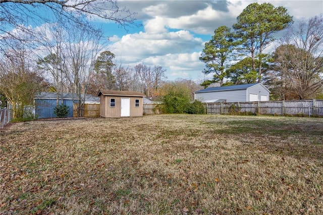 view of yard with a shed