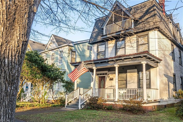 view of front facade featuring covered porch