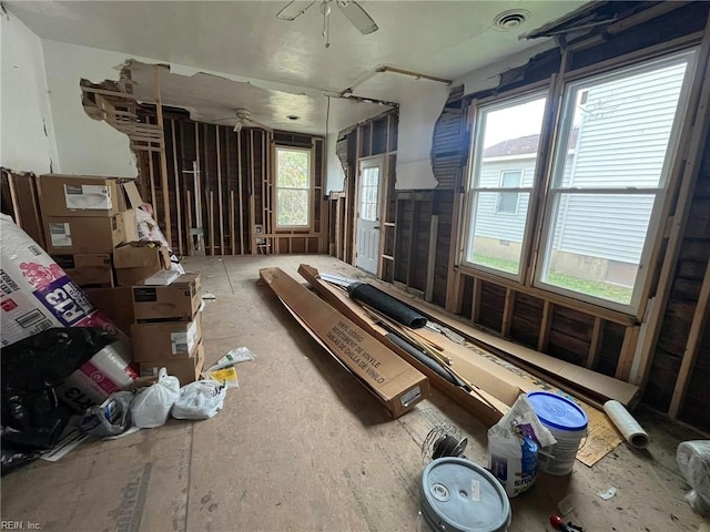 misc room featuring ceiling fan