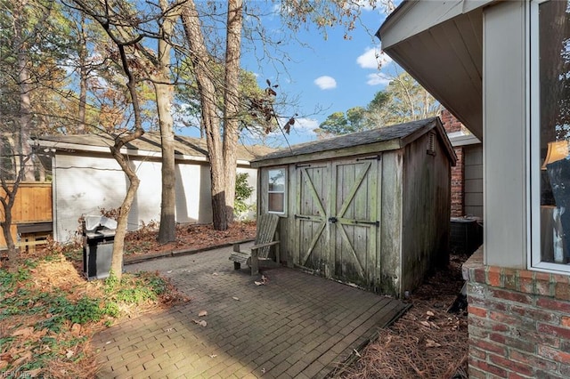 view of outbuilding