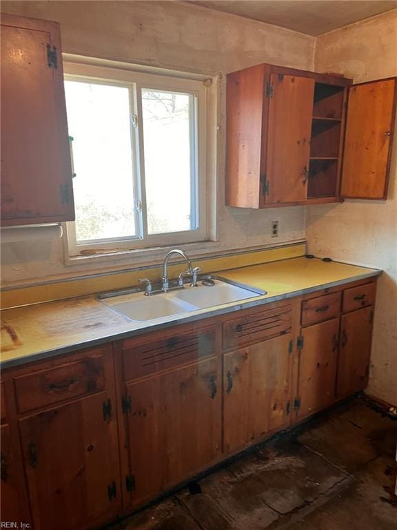 kitchen featuring sink