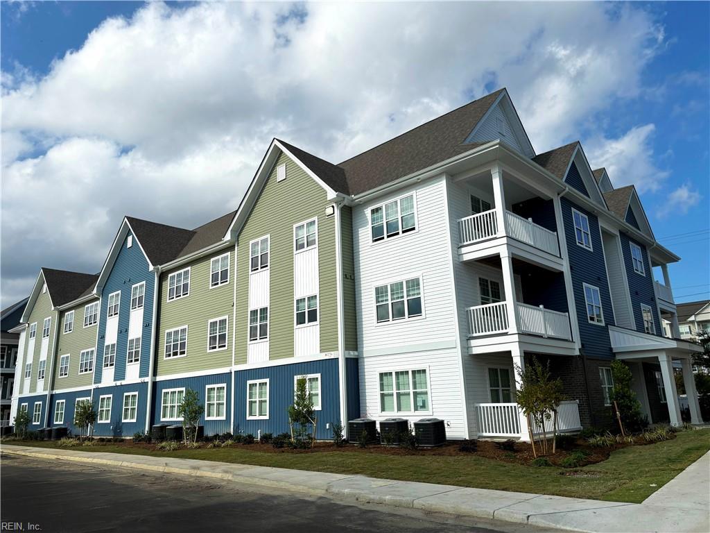 1736 Vankar Dr, Virginia Beach, VA 23456