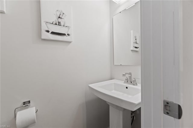 bathroom with sink