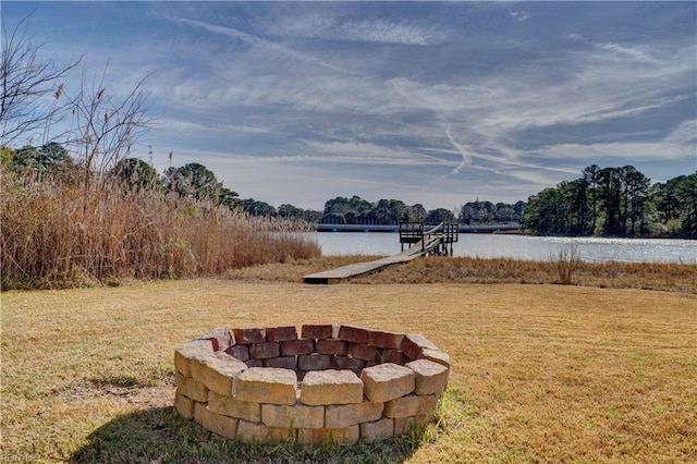 view of yard with a water view