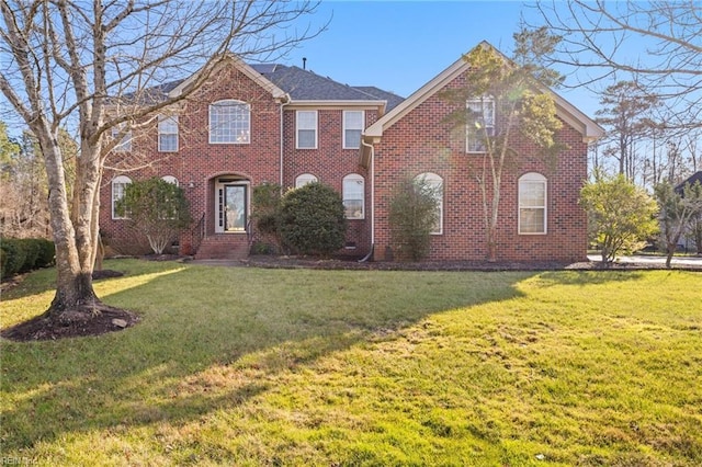 view of front of house featuring a front lawn