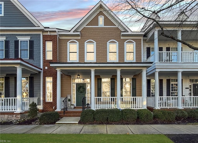 view of front of house featuring covered porch