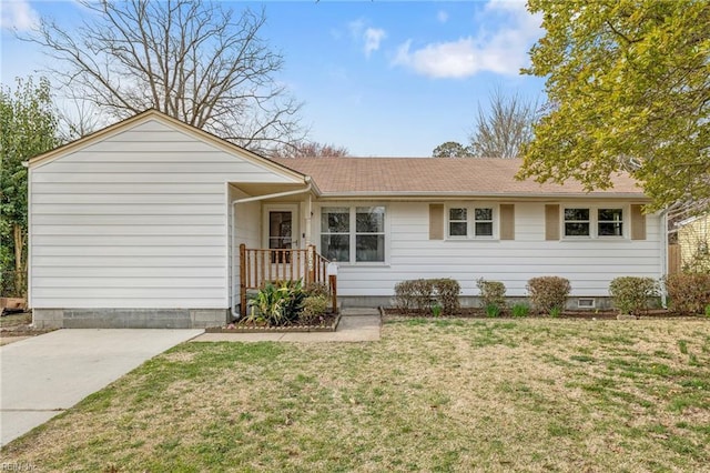 ranch-style house with a front yard