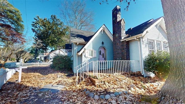 view of front of house