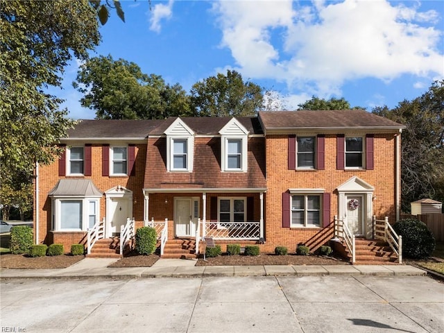 view of front of house