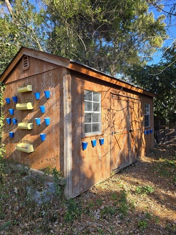 view of outbuilding