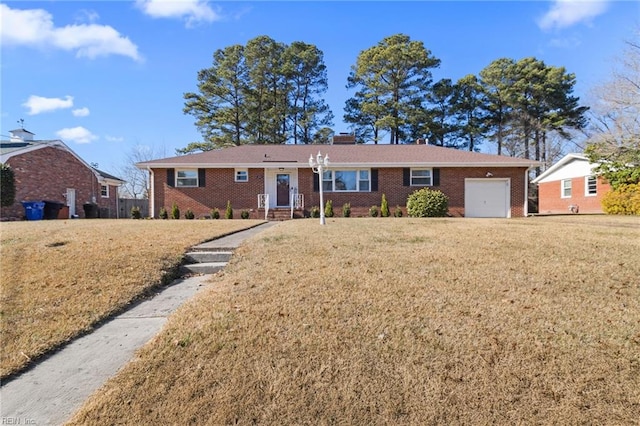 ranch-style house with a front yard