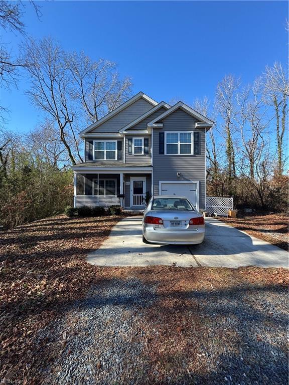 view of front facade with a garage