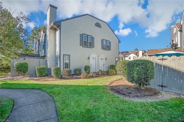 exterior space featuring a yard