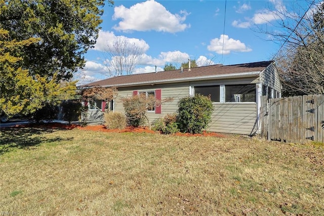 exterior space featuring a yard