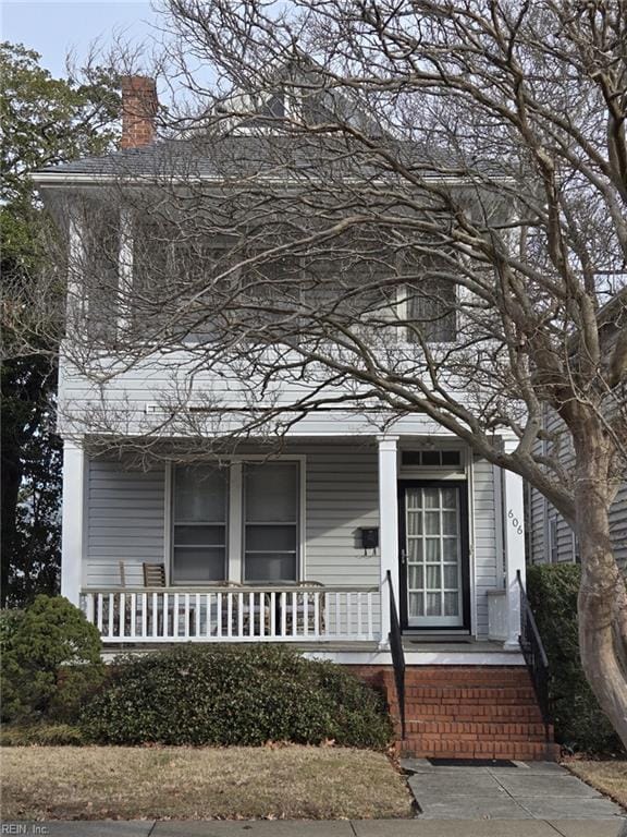 view of front of house with covered porch