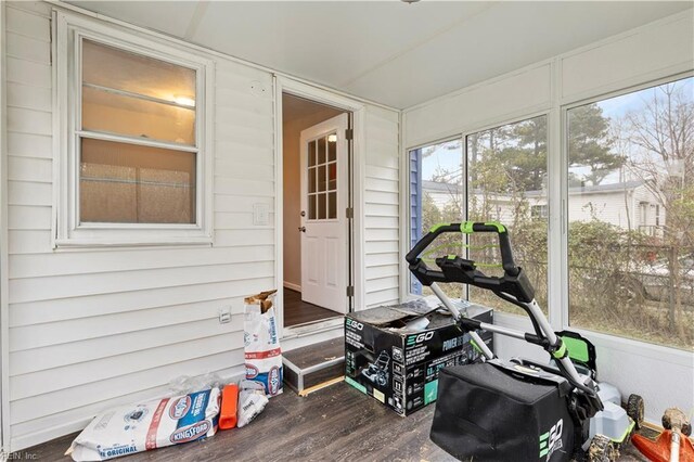 sunroom featuring a healthy amount of sunlight