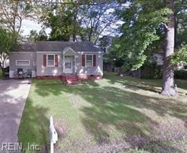 409 Hicks Ave, Norfolk, VA 23502 - view of front of property featuring a front yard