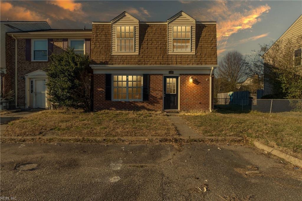 view of front of home