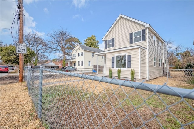 view of front of property