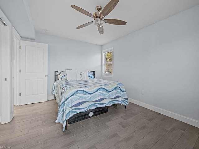 bedroom featuring ceiling fan