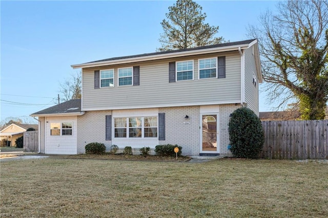 view of front property featuring a front yard