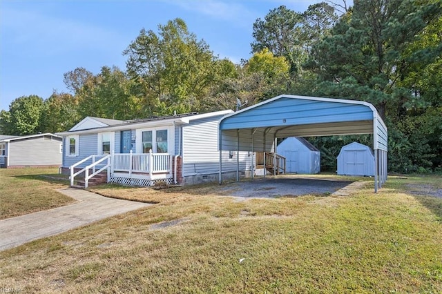 view of front facade with a carport, a porch, a storage unit, and a front lawn