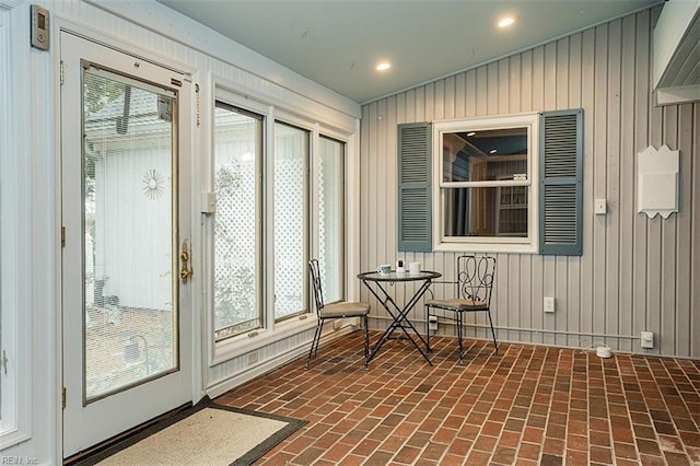 view of sunroom / solarium