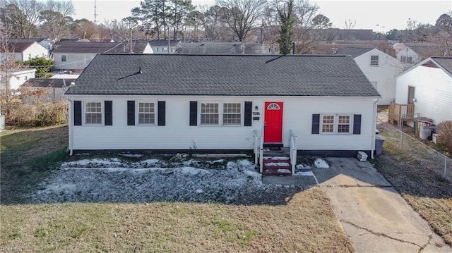 view of front of home with a front yard