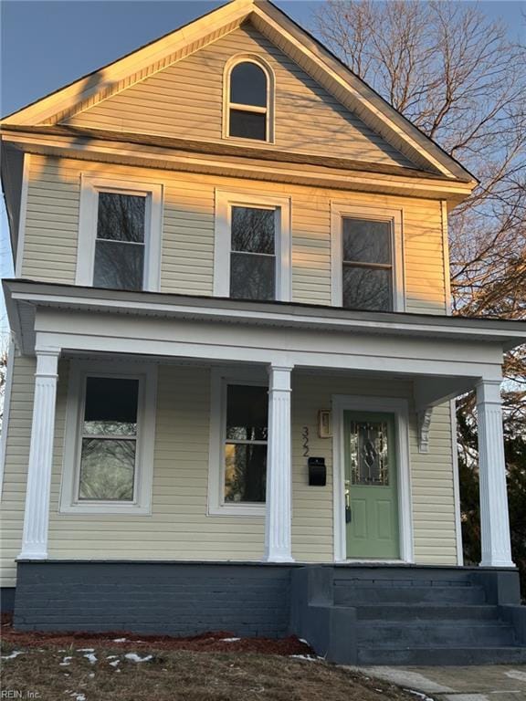 view of front of house featuring a porch