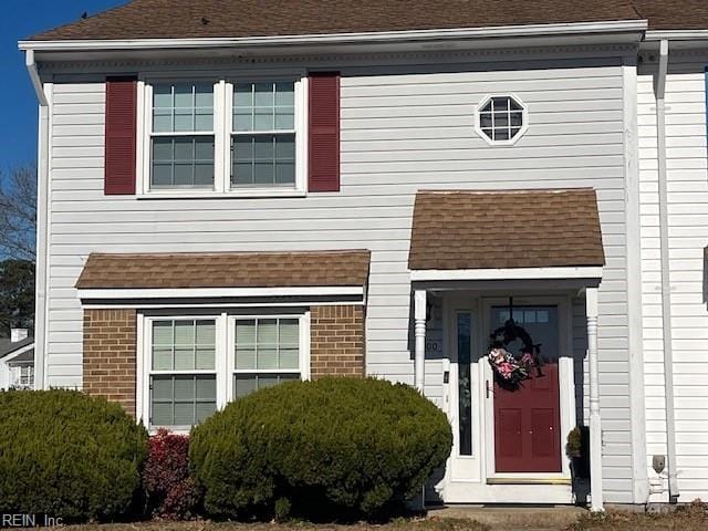 view of front of house